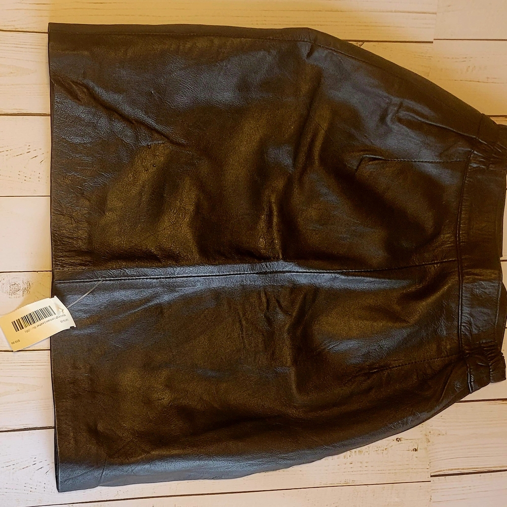 Black Pencil Midi Skirt for Casual Wear
